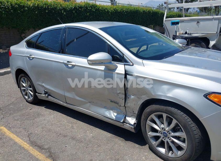 Photo 6 of 2018 Ford Fusion ENERGI SE LUXURY (VIN 3FA6P0PU9JR187261)