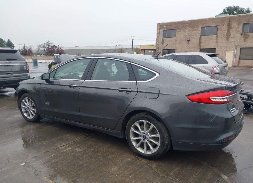 Photo 3 of 2018 Ford Fusion ENERGI SE LUXURY (VIN 3FA6P0PU9JR218413)