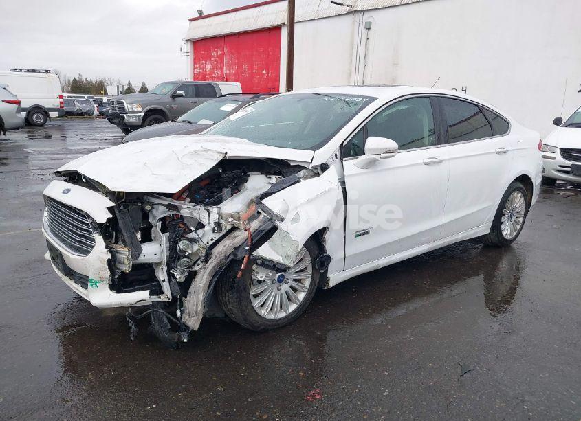 Photo 2 of 2015 Ford Fusion ENERGI SE LUXURY (VIN 3FA6P0PUXFR245420)