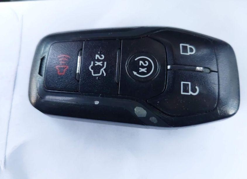 Photo 11 of 2015 Ford Fusion HYBRID TITANIUM (VIN 3FA6P0RU0FR206963)