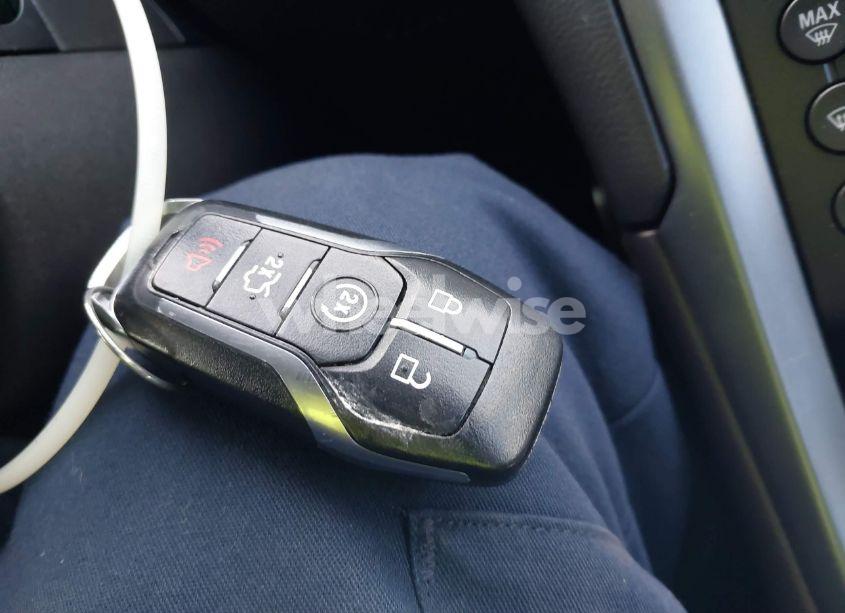 Photo 11 of 2016 Ford Fusion HYBRID TITANIUM (VIN 3FA6P0RU0GR288212)