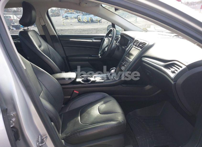 Photo 5 of 2016 Ford Fusion HYBRID TITANIUM (VIN 3FA6P0RU0GR288212)