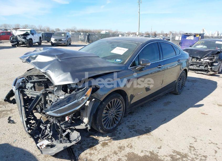 Photo 2 of 2017 Ford Fusion HYBRID TITANIUM (VIN 3FA6P0RU0HR314681)