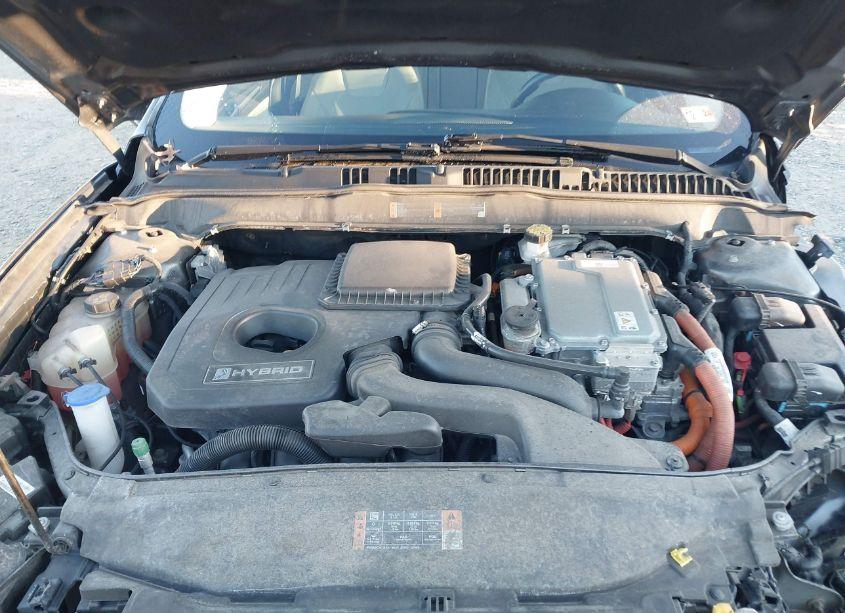 Photo 10 of 2017 Ford Fusion HYBRID TITANIUM (VIN 3FA6P0RU0HR359975)