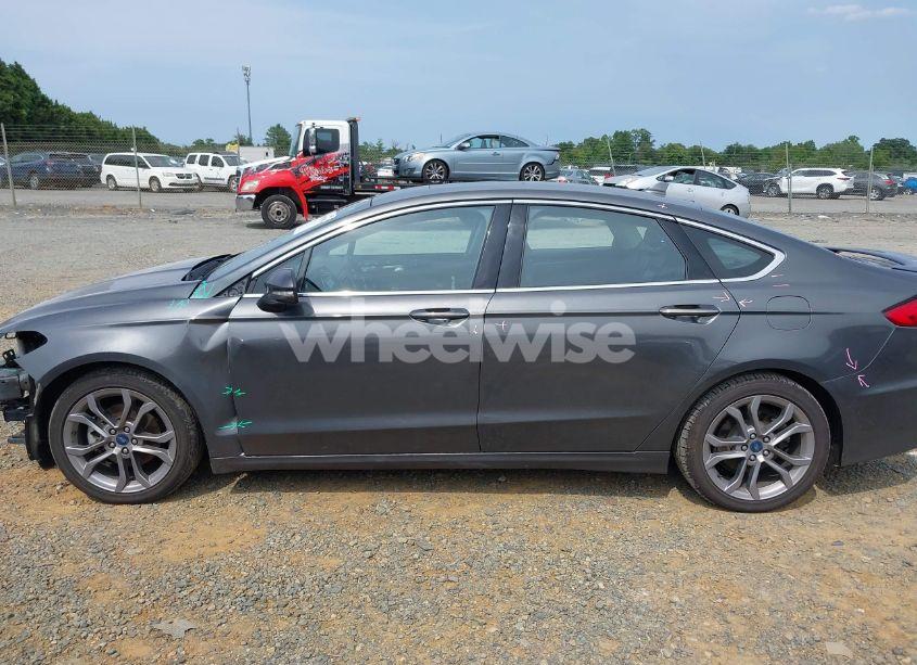 Photo 15 of 2020 Ford Fusion HYBRID TITANIUM (VIN 3FA6P0RU0LR141494)