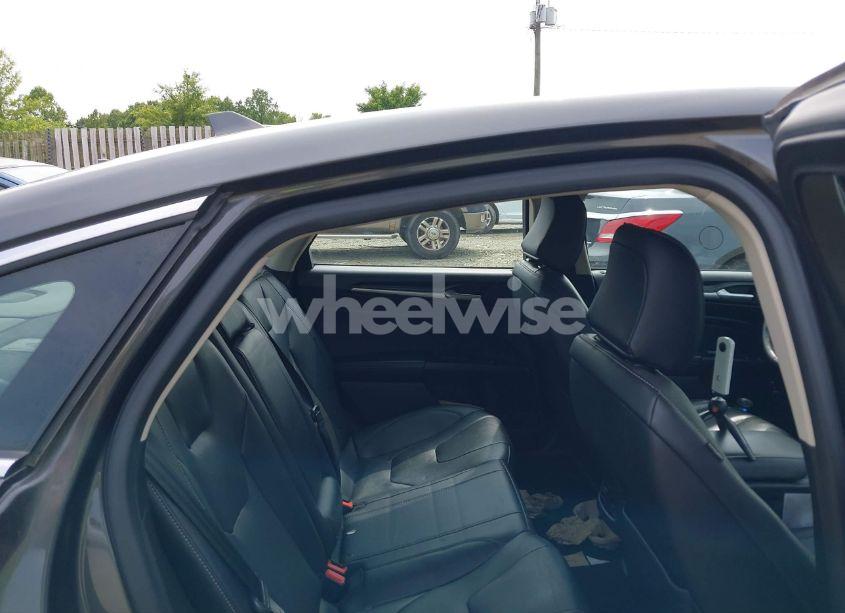 Photo 8 of 2020 Ford Fusion HYBRID TITANIUM (VIN 3FA6P0RU0LR141494)