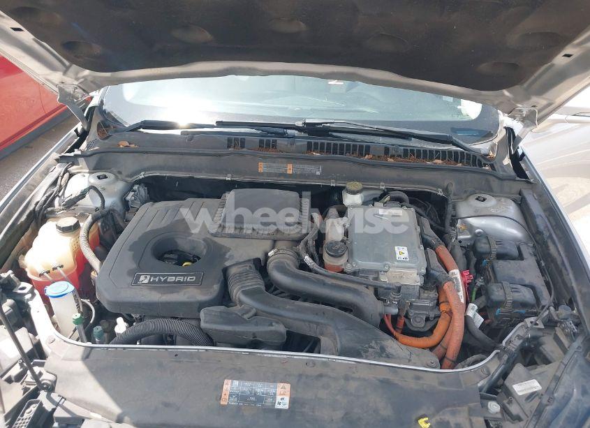 Photo 10 of 2017 Ford Fusion HYBRID TITANIUM (VIN 3FA6P0RU1HR317556)