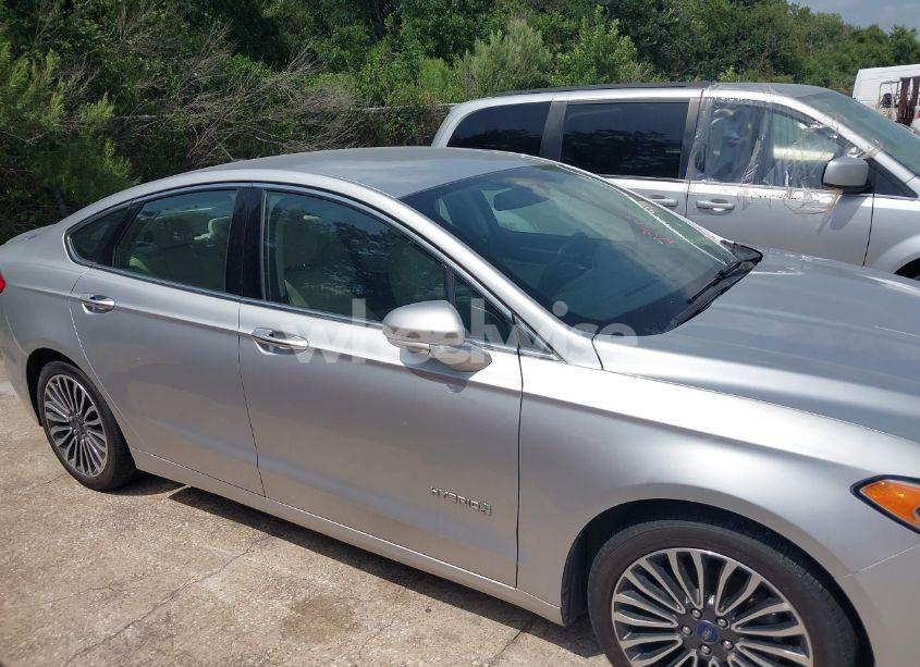 Photo 13 of 2017 Ford Fusion HYBRID TITANIUM (VIN 3FA6P0RU1HR317556)