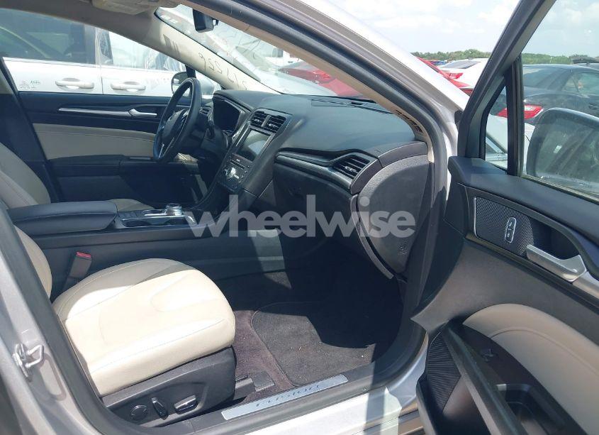 Photo 5 of 2017 Ford Fusion HYBRID TITANIUM (VIN 3FA6P0RU1HR317556)