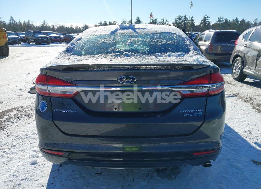 Photo 16 of 2018 Ford Fusion HYBRID TITANIUM (VIN 3FA6P0RU1JR101826)
