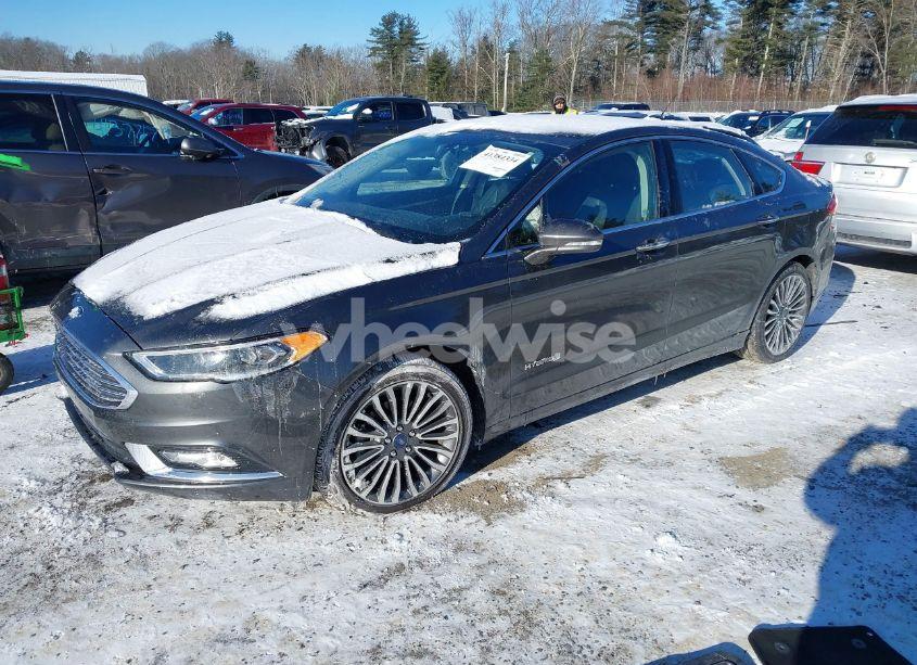Photo 2 of 2018 Ford Fusion HYBRID TITANIUM (VIN 3FA6P0RU1JR101826)