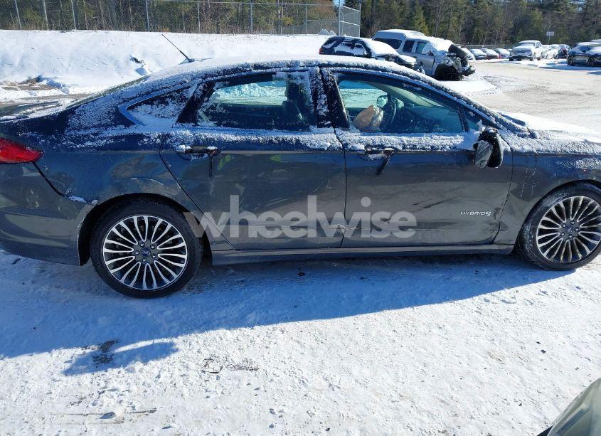Photo 6 of 2018 Ford Fusion HYBRID TITANIUM (VIN 3FA6P0RU1JR101826)