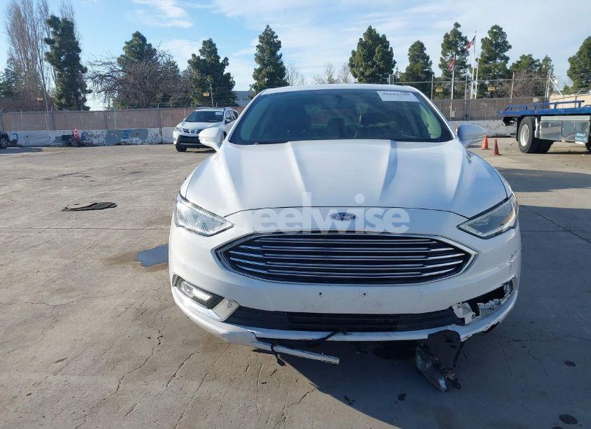 Photo 12 of 2018 Ford Fusion HYBRID TITANIUM (VIN 3FA6P0RU1JR116844)