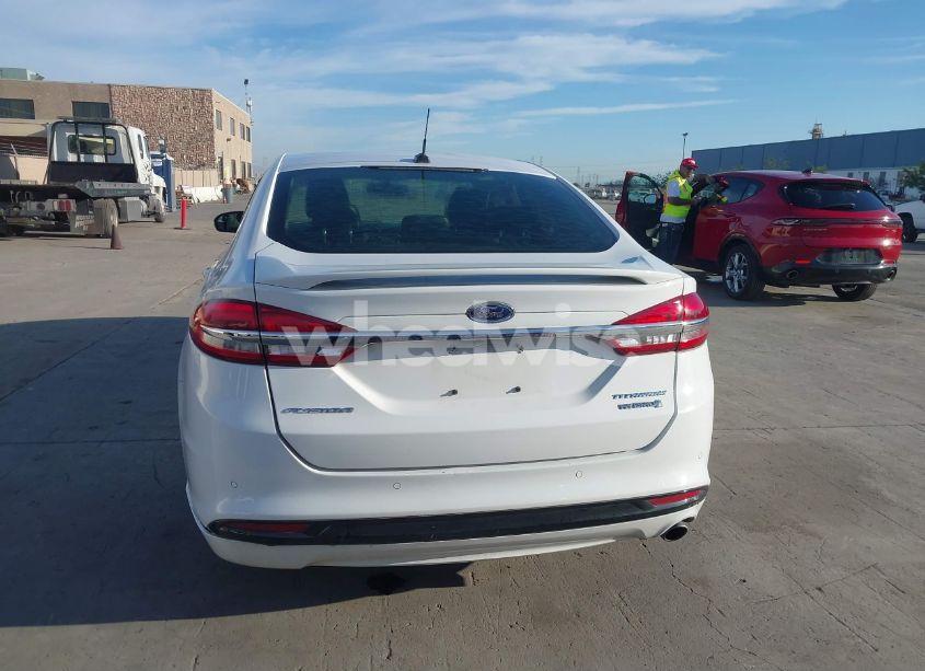 Photo 16 of 2018 Ford Fusion HYBRID TITANIUM (VIN 3FA6P0RU1JR116844)
