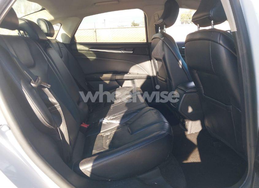 Photo 8 of 2018 Ford Fusion HYBRID TITANIUM (VIN 3FA6P0RU1JR116844)