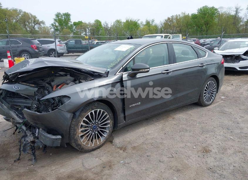 Photo 2 of 2018 Ford Fusion HYBRID TITANIUM (VIN 3FA6P0RU1JR120392)