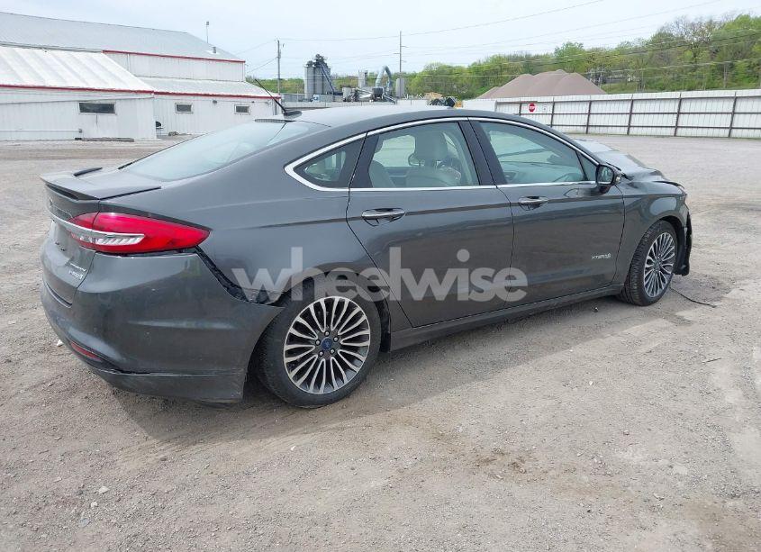 Photo 4 of 2018 Ford Fusion HYBRID TITANIUM (VIN 3FA6P0RU1JR120392)