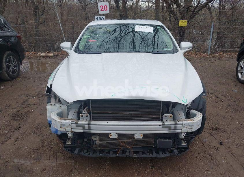 Photo 13 of 2019 Ford Fusion HYBRID TITANIUM (VIN 3FA6P0RU1KR110219)