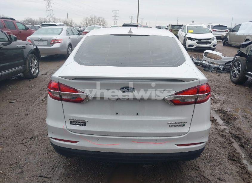 Photo 17 of 2019 Ford Fusion HYBRID TITANIUM (VIN 3FA6P0RU1KR110219)