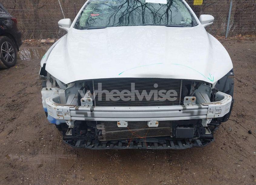 Photo 6 of 2019 Ford Fusion HYBRID TITANIUM (VIN 3FA6P0RU1KR110219)