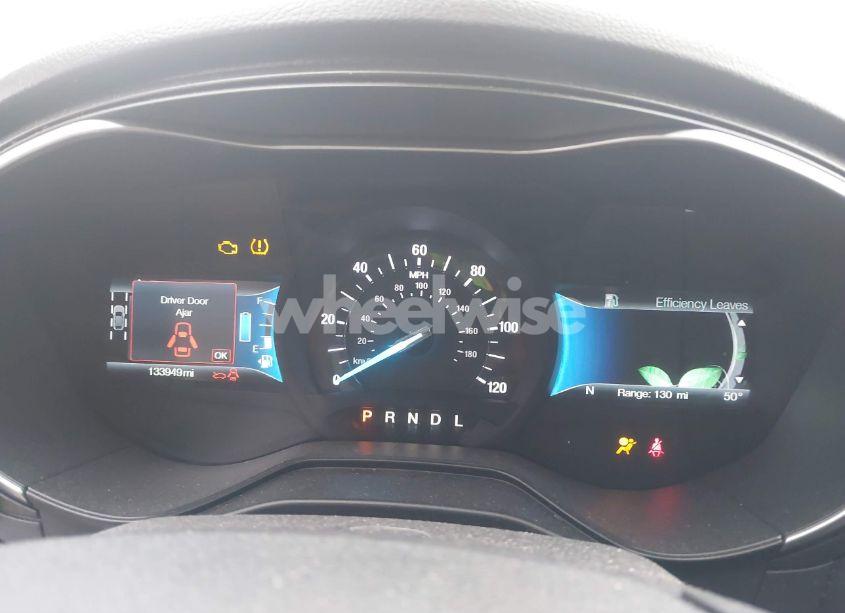 Photo 7 of 2019 Ford Fusion HYBRID TITANIUM (VIN 3FA6P0RU1KR110219)