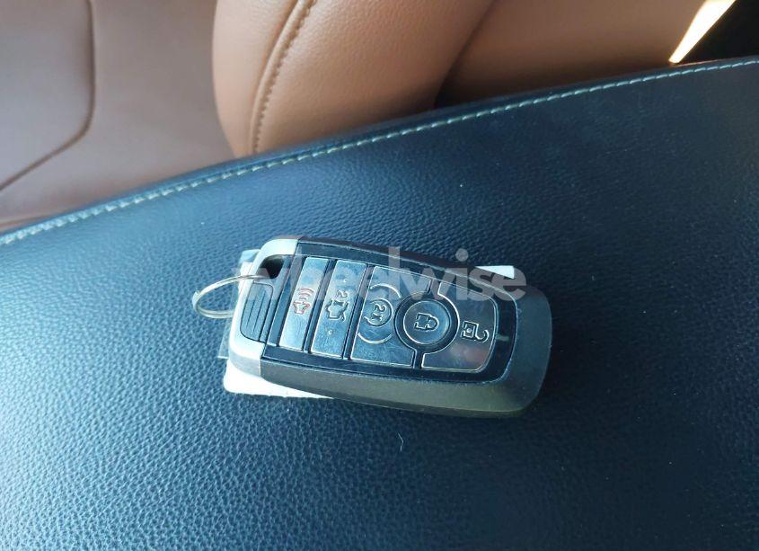 Photo 11 of 2019 Ford Fusion HYBRID TITANIUM (VIN 3FA6P0RU2KR123786)