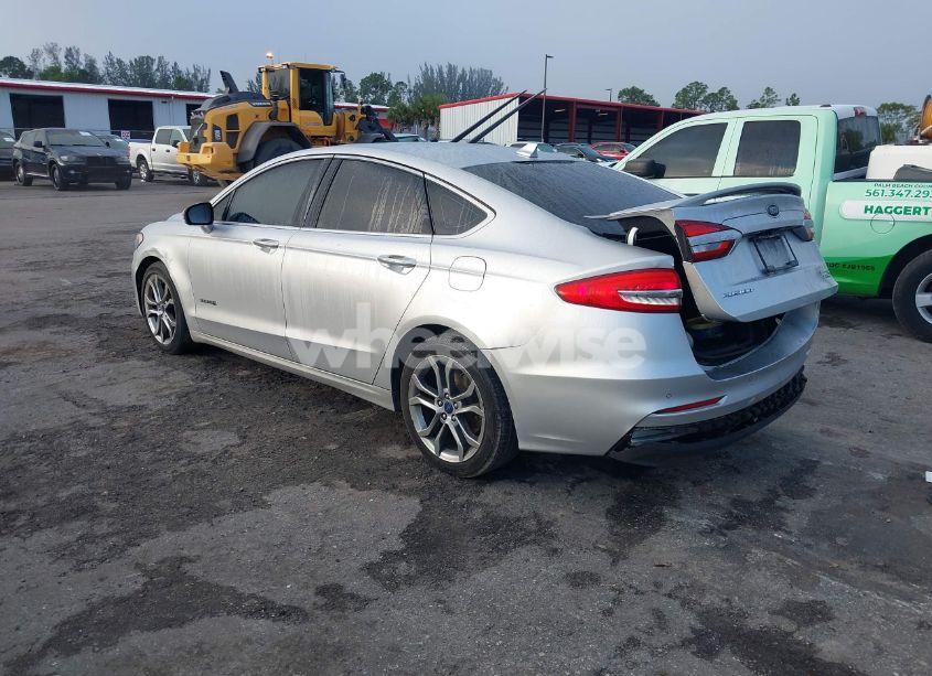 Photo 3 of 2019 Ford Fusion HYBRID TITANIUM (VIN 3FA6P0RU2KR139373)
