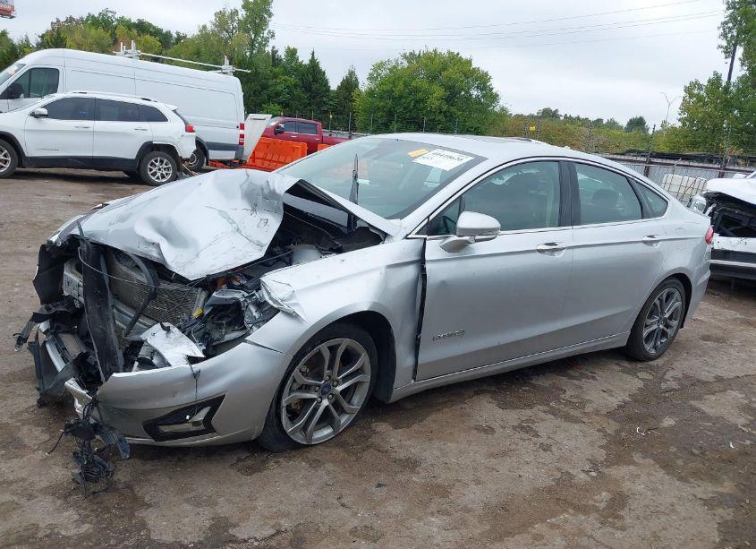 Photo 15 of 2019 Ford Fusion HYBRID TITANIUM (VIN 3FA6P0RU2KR181932)