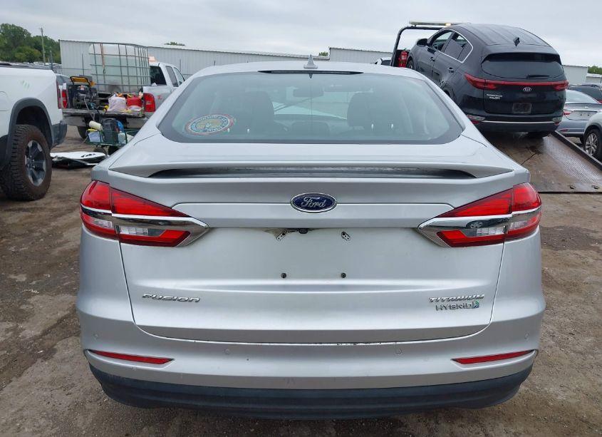 Photo 17 of 2019 Ford Fusion HYBRID TITANIUM (VIN 3FA6P0RU2KR181932)