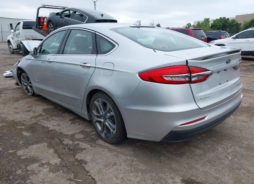 Photo 3 of 2019 Ford Fusion HYBRID TITANIUM (VIN 3FA6P0RU2KR181932)