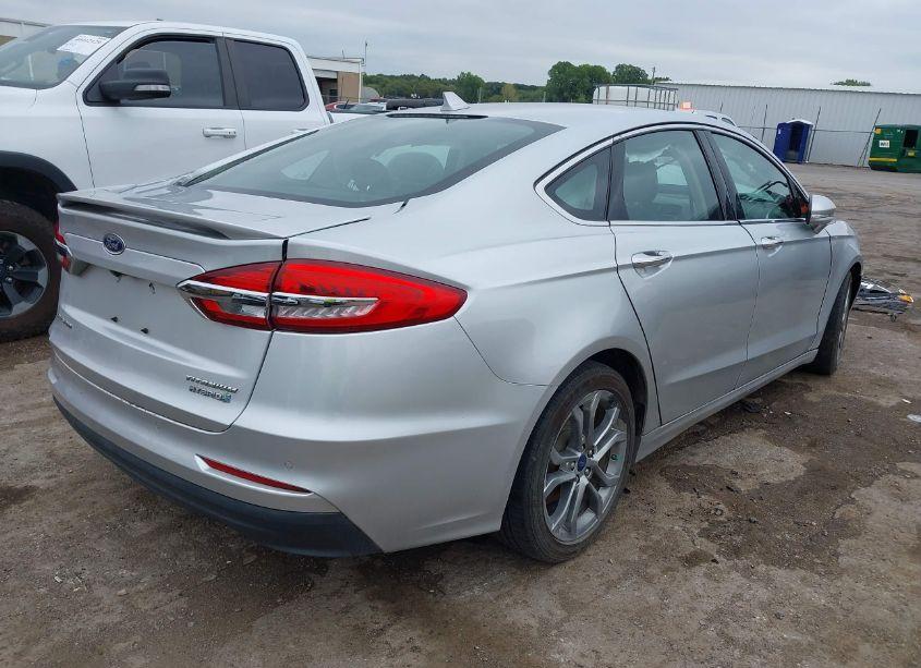 Photo 4 of 2019 Ford Fusion HYBRID TITANIUM (VIN 3FA6P0RU2KR181932)