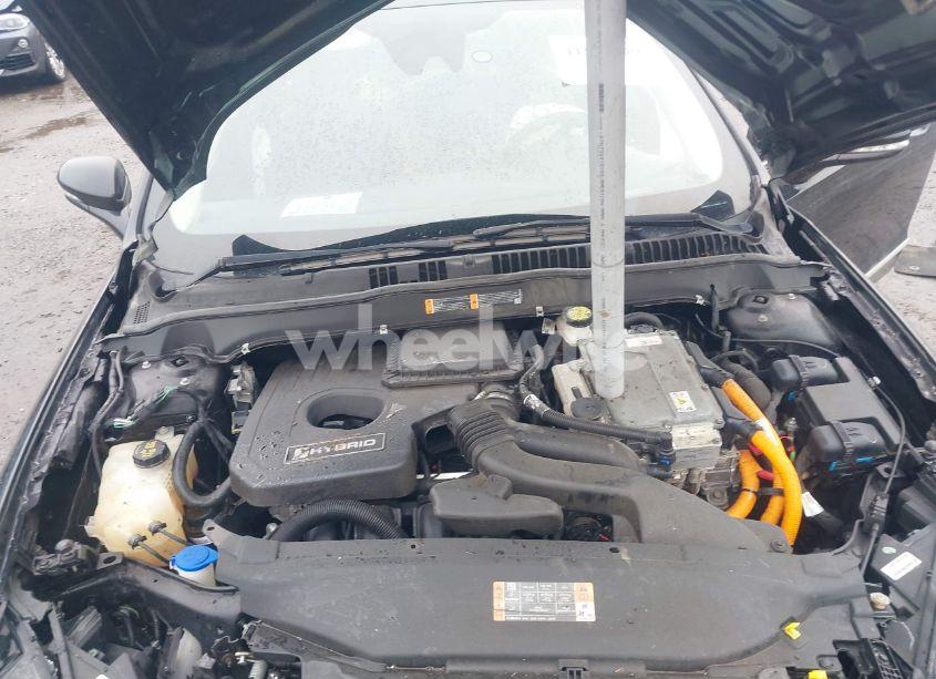 Photo 10 of 2020 Ford Fusion HYBRID TITANIUM (VIN 3FA6P0RU2LR139584)