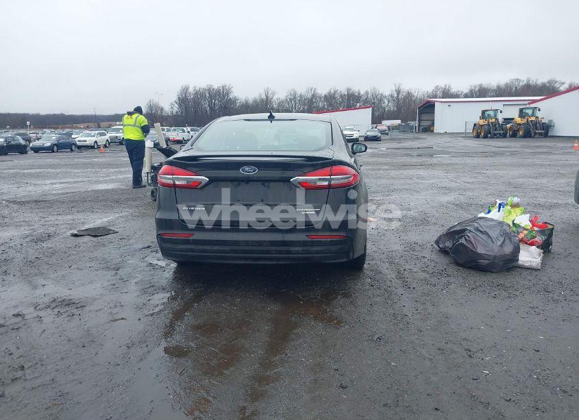 Photo 15 of 2020 Ford Fusion HYBRID TITANIUM (VIN 3FA6P0RU2LR139584)