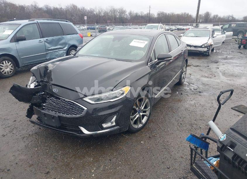 Photo 2 of 2020 Ford Fusion HYBRID TITANIUM (VIN 3FA6P0RU2LR139584)