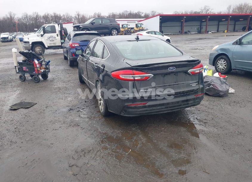 Photo 3 of 2020 Ford Fusion HYBRID TITANIUM (VIN 3FA6P0RU2LR139584)