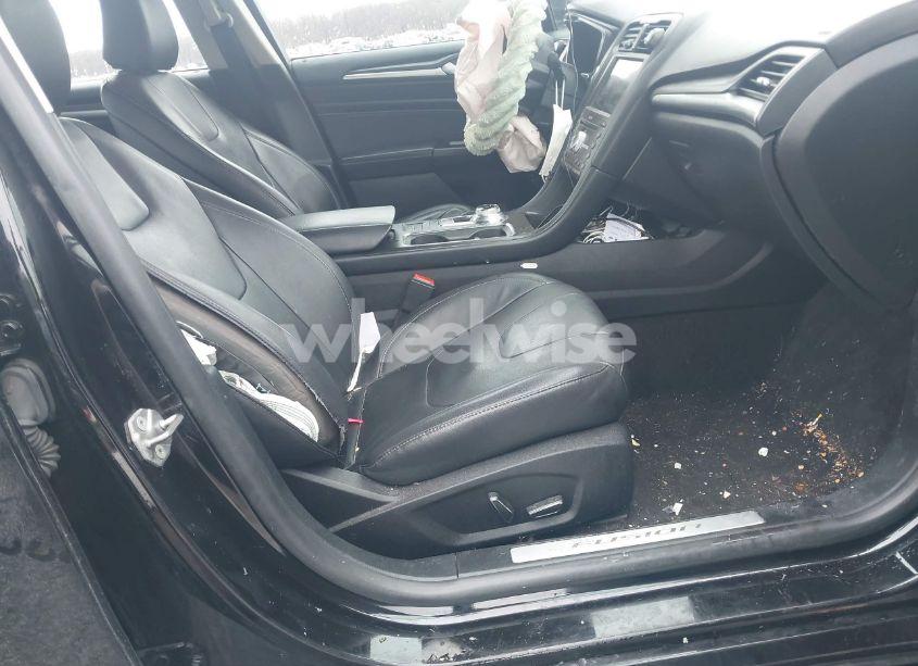 Photo 5 of 2020 Ford Fusion HYBRID TITANIUM (VIN 3FA6P0RU2LR139584)