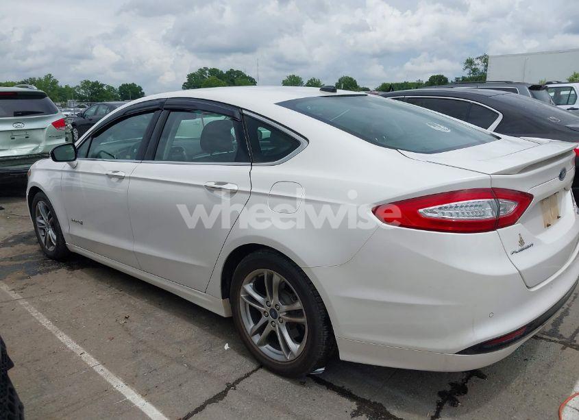 Photo 14 of 2016 Ford Fusion HYBRID TITANIUM (VIN 3FA6P0RU3GR190355)