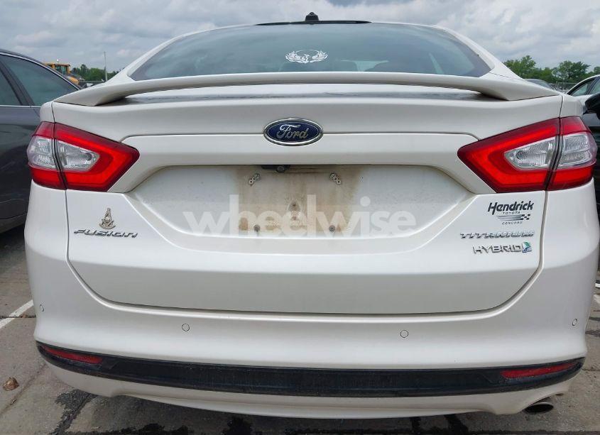 Photo 16 of 2016 Ford Fusion HYBRID TITANIUM (VIN 3FA6P0RU3GR190355)