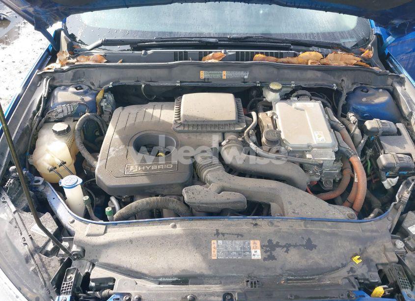 Photo 10 of 2017 Ford Fusion HYBRID TITANIUM (VIN 3FA6P0RU3HR182063)