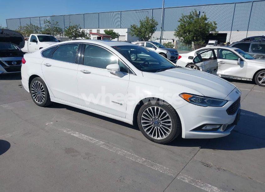 2017 Ford Fusion HYBRID TITANIUM (VIN 3FA6P0RU3HR323164) main photo