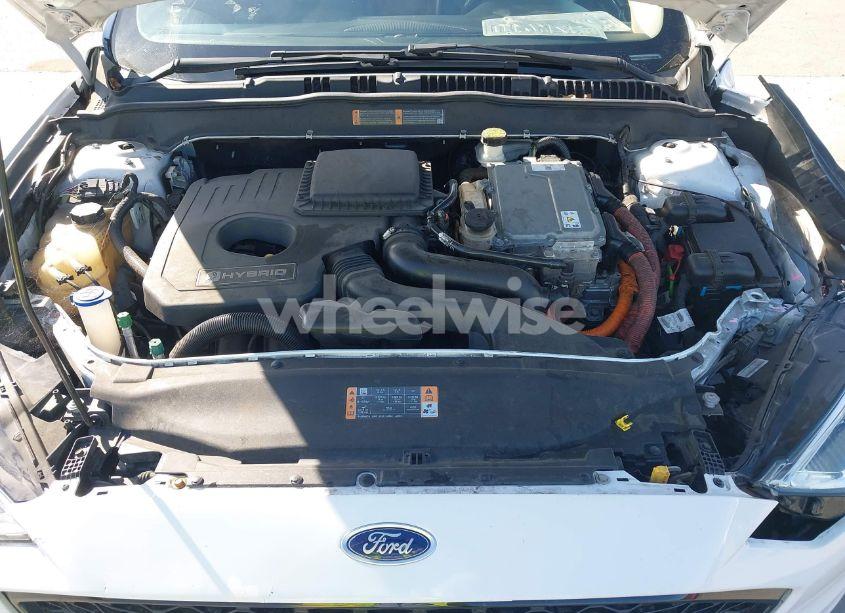 Photo 10 of 2017 Ford Fusion HYBRID TITANIUM (VIN 3FA6P0RU3HR323164)