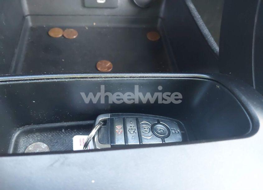 Photo 11 of 2018 Ford Fusion HYBRID TITANIUM (VIN 3FA6P0RU3JR207193)