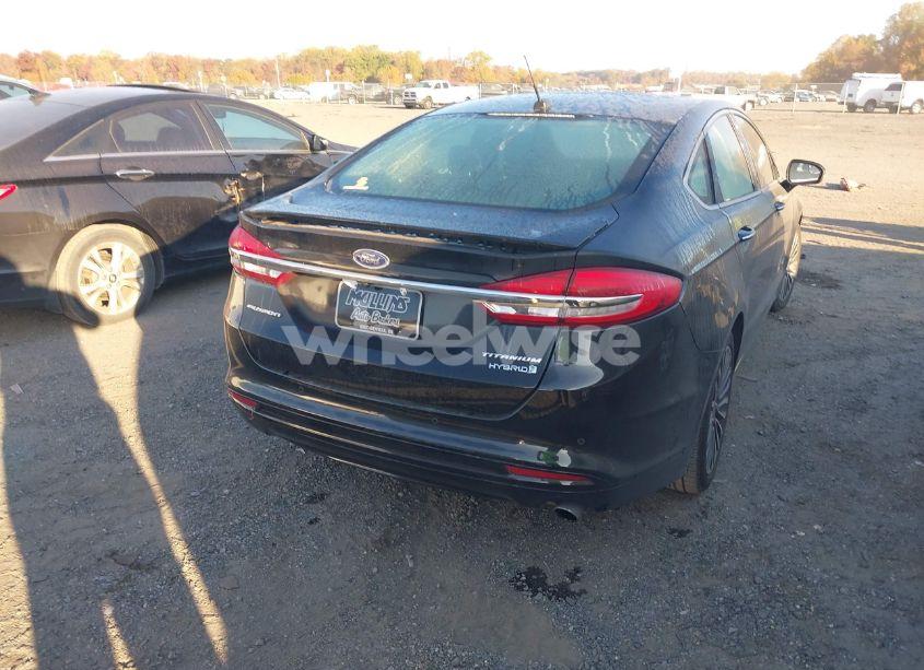 Photo 16 of 2018 Ford Fusion HYBRID TITANIUM (VIN 3FA6P0RU3JR207193)