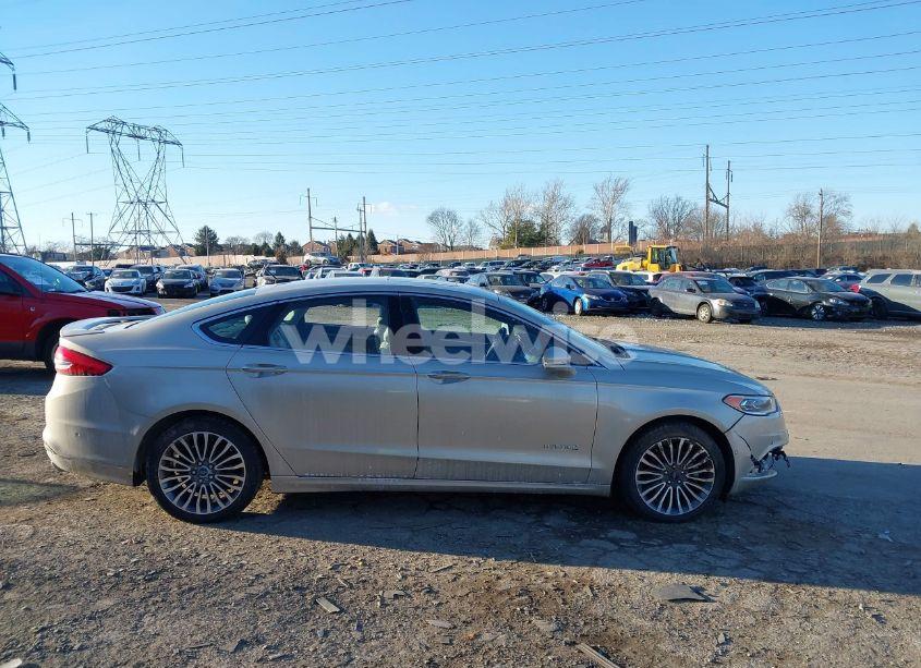 Photo 13 of 2018 Ford Fusion HYBRID (VIN 3FA6P0RU3JR273839)