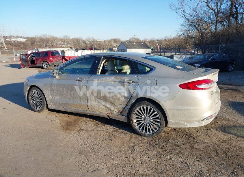 Photo 6 of 2018 Ford Fusion HYBRID (VIN 3FA6P0RU3JR273839)