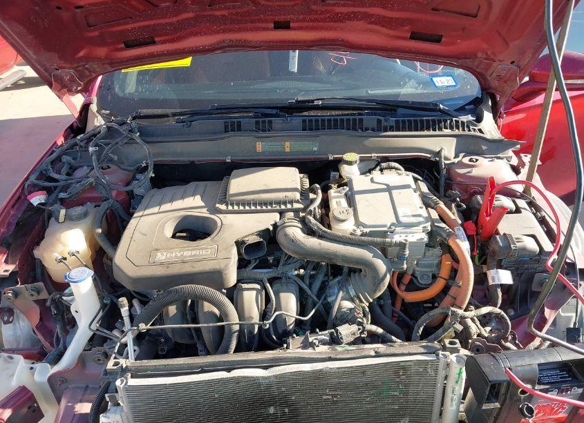 Photo 10 of 2019 Ford Fusion HYBRID TITANIUM (VIN 3FA6P0RU3KR235562)