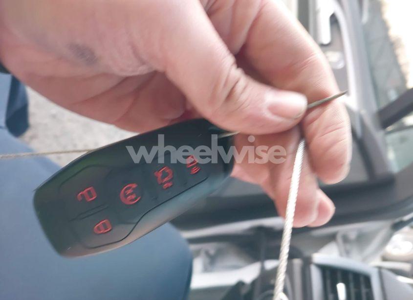 Photo 11 of 2014 Ford Fusion HYBRID TITANIUM (VIN 3FA6P0RU4ER350871)