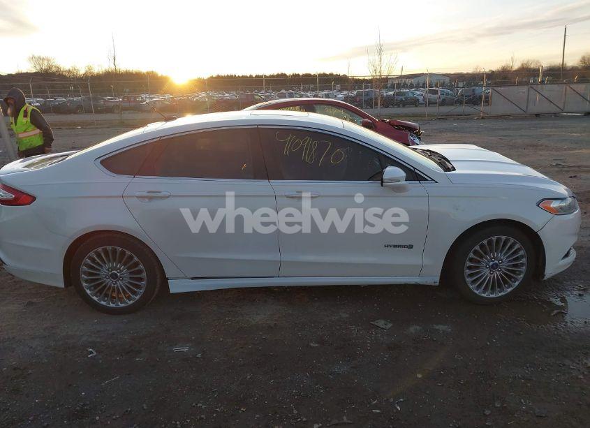 Photo 13 of 2014 Ford Fusion HYBRID TITANIUM (VIN 3FA6P0RU4ER350871)