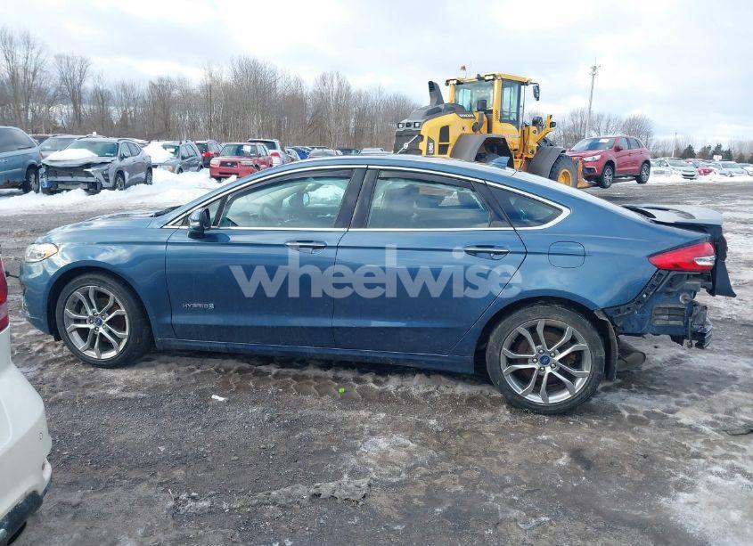 Photo 14 of 2019 Ford Fusion HYBRID TITANIUM (VIN 3FA6P0RU4KR111168)