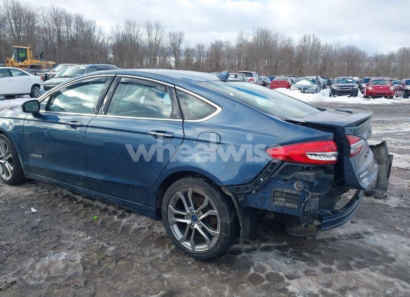 Photo 3 of 2019 Ford Fusion HYBRID TITANIUM (VIN 3FA6P0RU4KR111168)